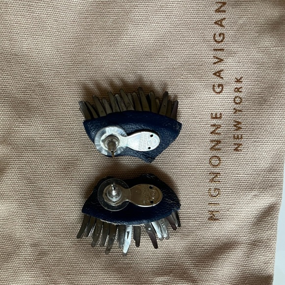 Mignonne Gavigan Mini Madeline Earrings - Picture 5 of 7